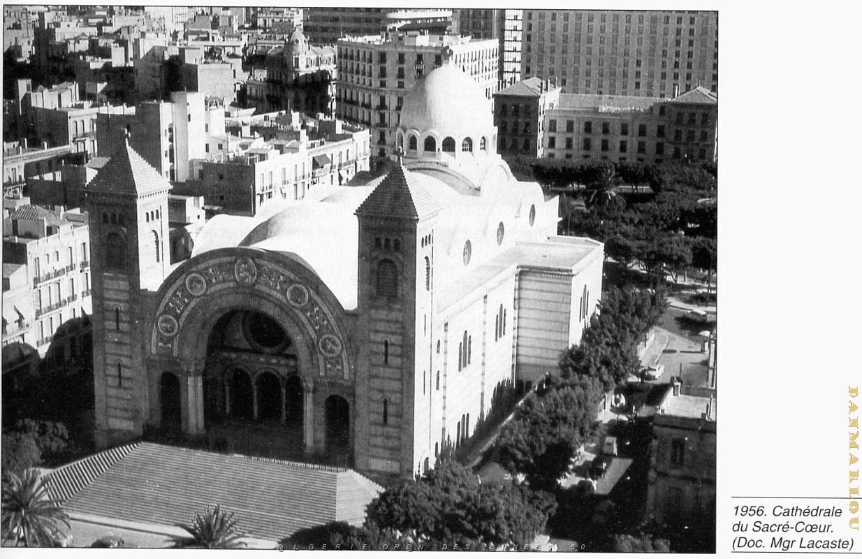 CA b- 046- Cathedrale .JPG